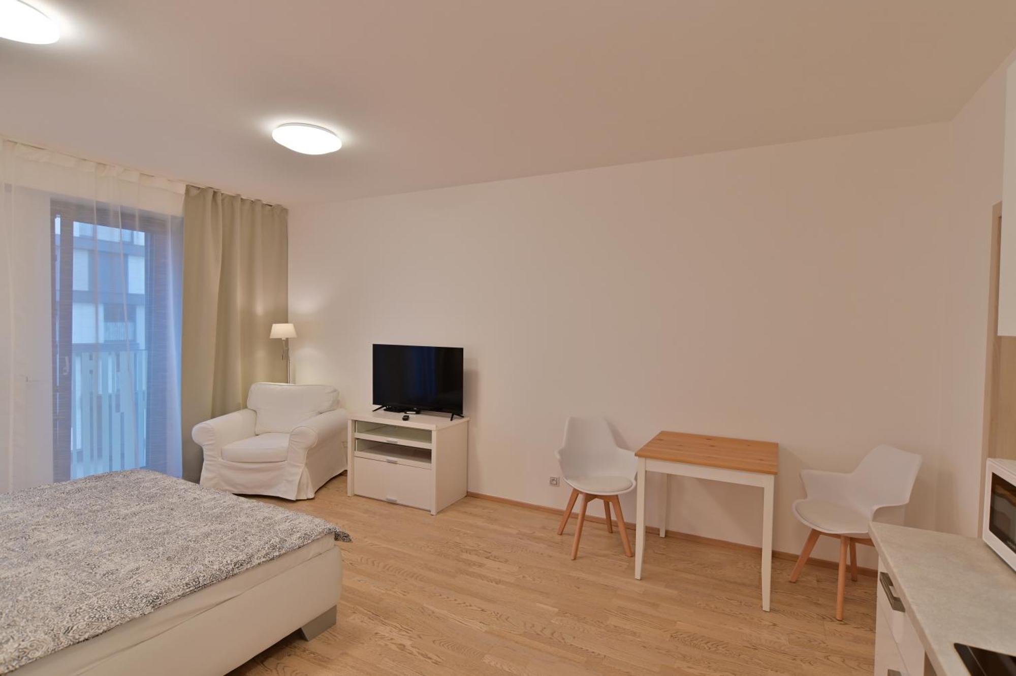 Garden Towers Apartment Praha Bagian luar foto